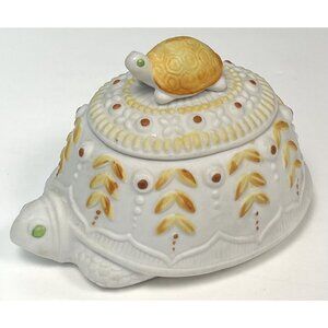VTG LEFTON 4" Porcelain Bisque Turtle TRINKET BOX White Yellow 658 EUC